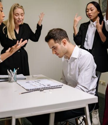 情绪利用——1语言伤害