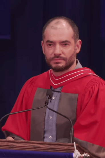 与其沉湎过往，不如专注当下！