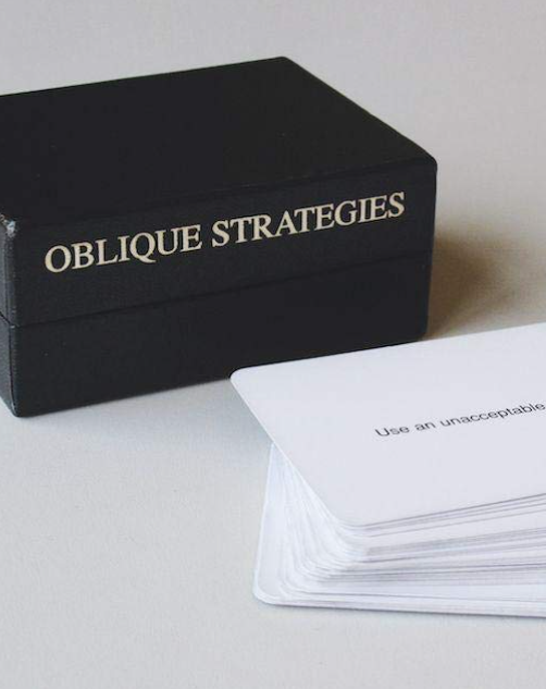 创意策略提示卡牌