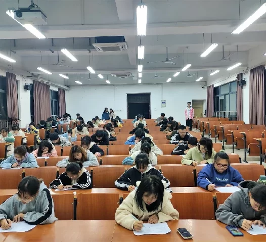 2025 强基计划取消竞赛生破格入围：教育公平与人才选拔的再平衡