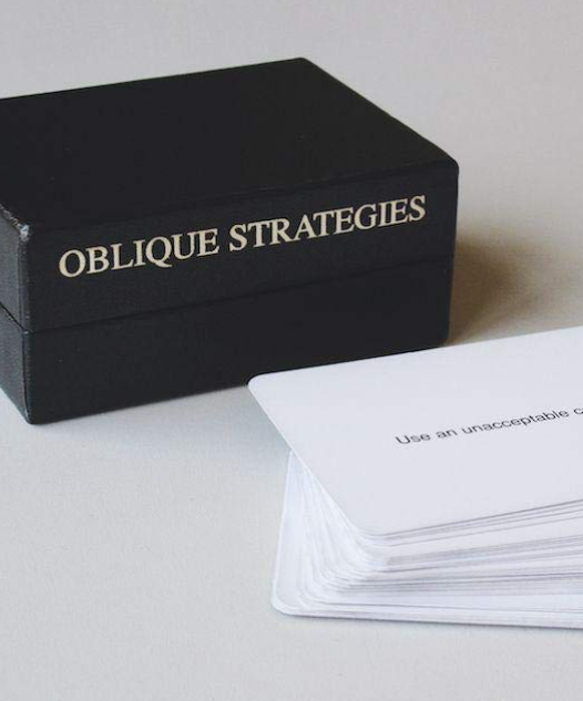 创意策略提示卡牌