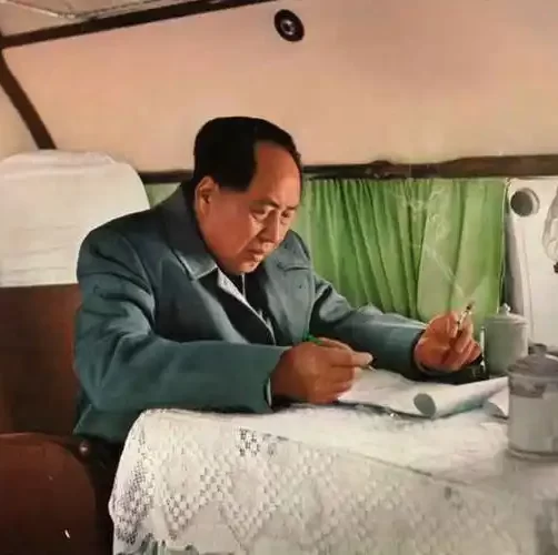 人的正确思想是从哪里来的？